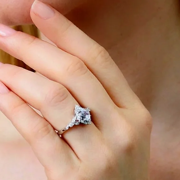 ♥️ PENELOPE ENG RING